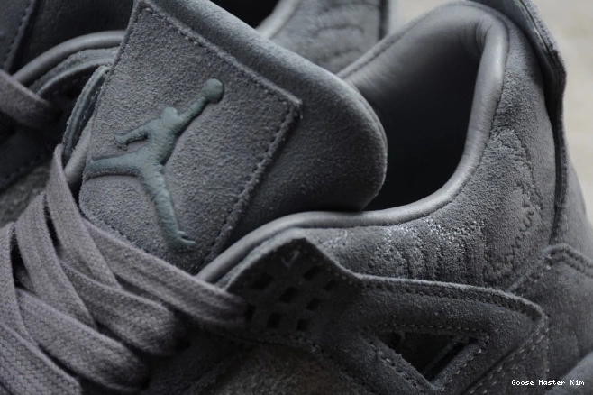 Cool x KAWS 930155-003 4 Air Jordan Grey 0801